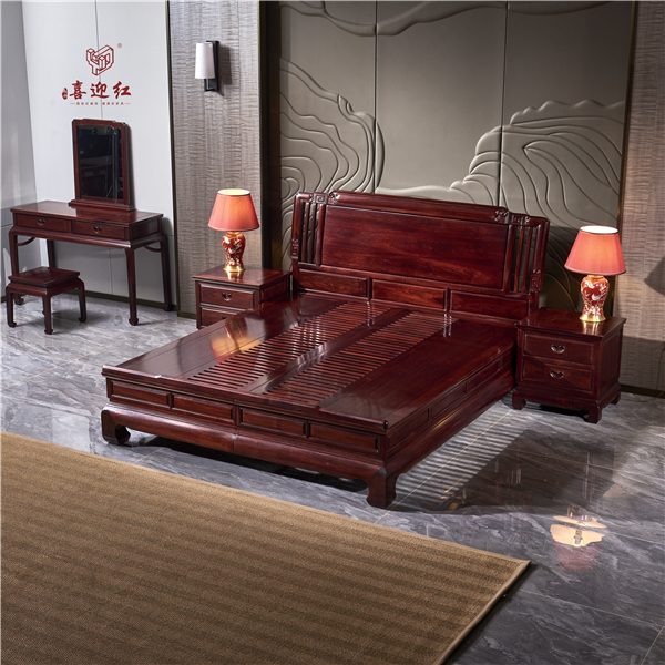 紅酸枝家具：材質(zhì)、工藝與文化價值的現(xiàn)代詮釋